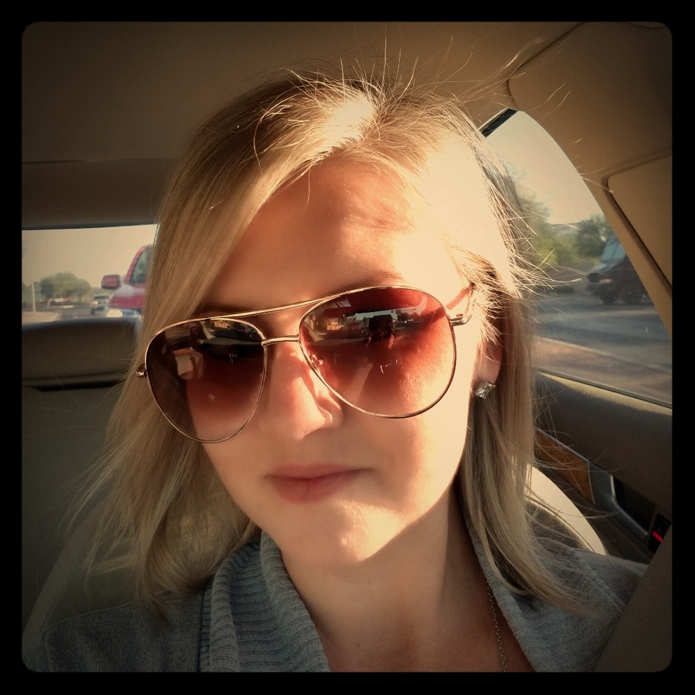 Meet your Posher, Jennifer